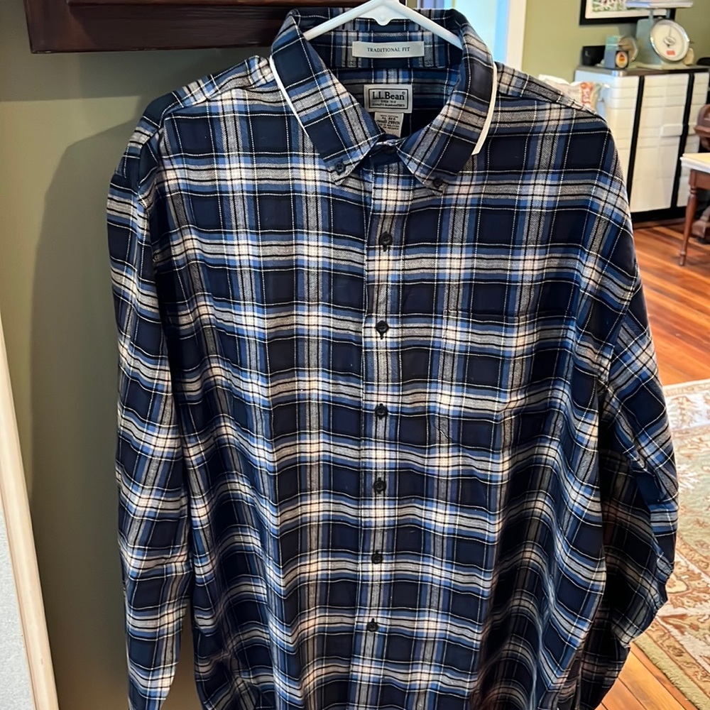 Brand new men’s LL Bean plaid shirt